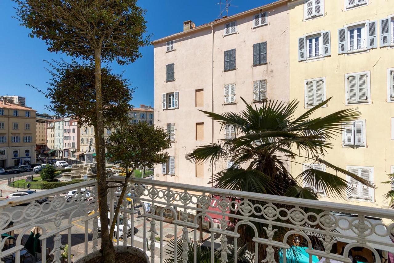 Les Suites R Bonaparte - Appartements De Standing Au Coeur De La Vieille Ville Pietonne Аячо Екстериор снимка