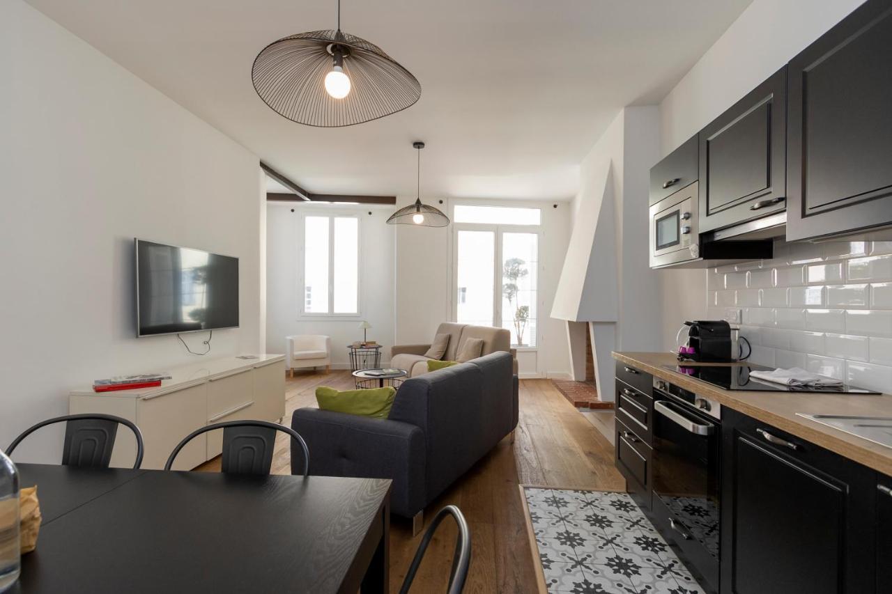 Les Suites R Bonaparte - Appartements De Standing Au Coeur De La Vieille Ville Pietonne Аячо Екстериор снимка