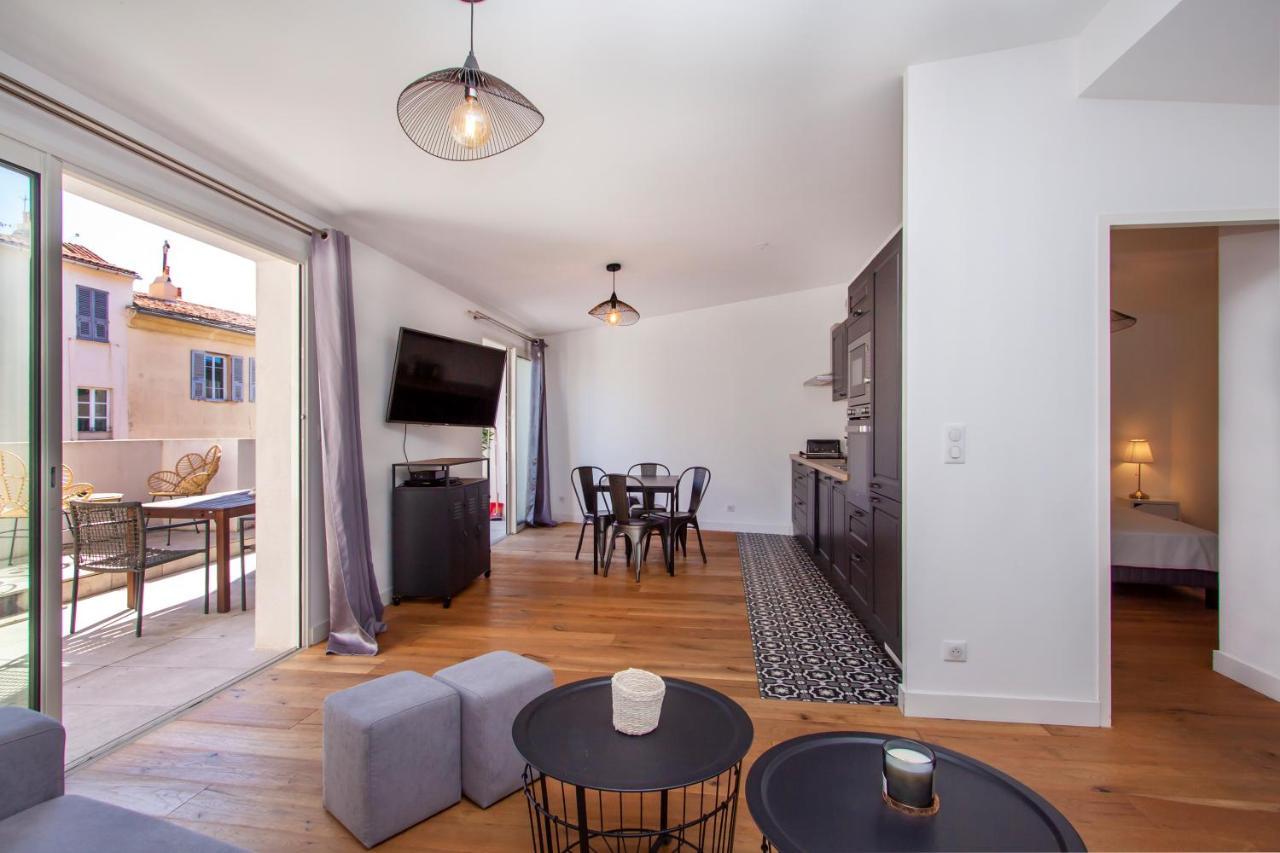 Les Suites R Bonaparte - Appartements De Standing Au Coeur De La Vieille Ville Pietonne Аячо Екстериор снимка